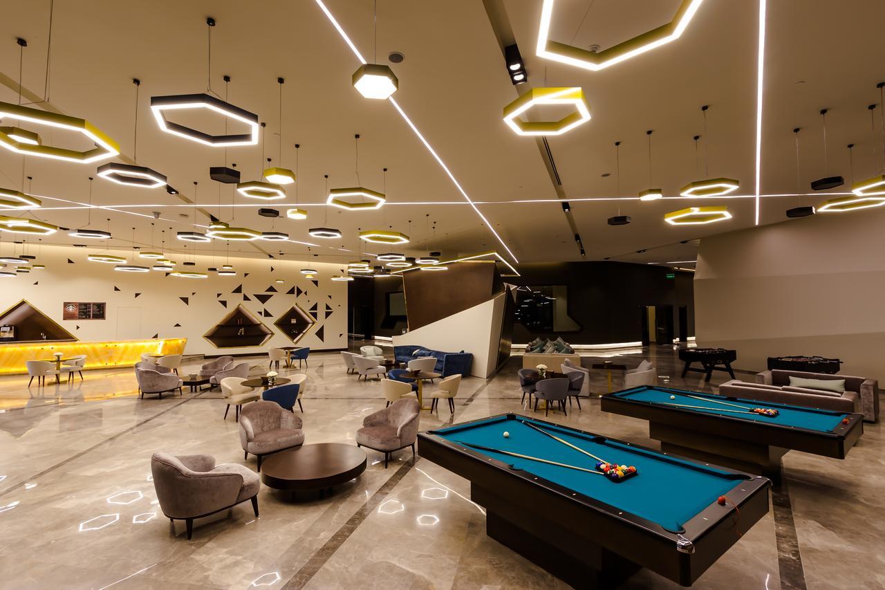 Bay La Sun Hotel And Marina - Emaar King Abdullah Economic City Ngoại thất bức ảnh The lounge at the airport